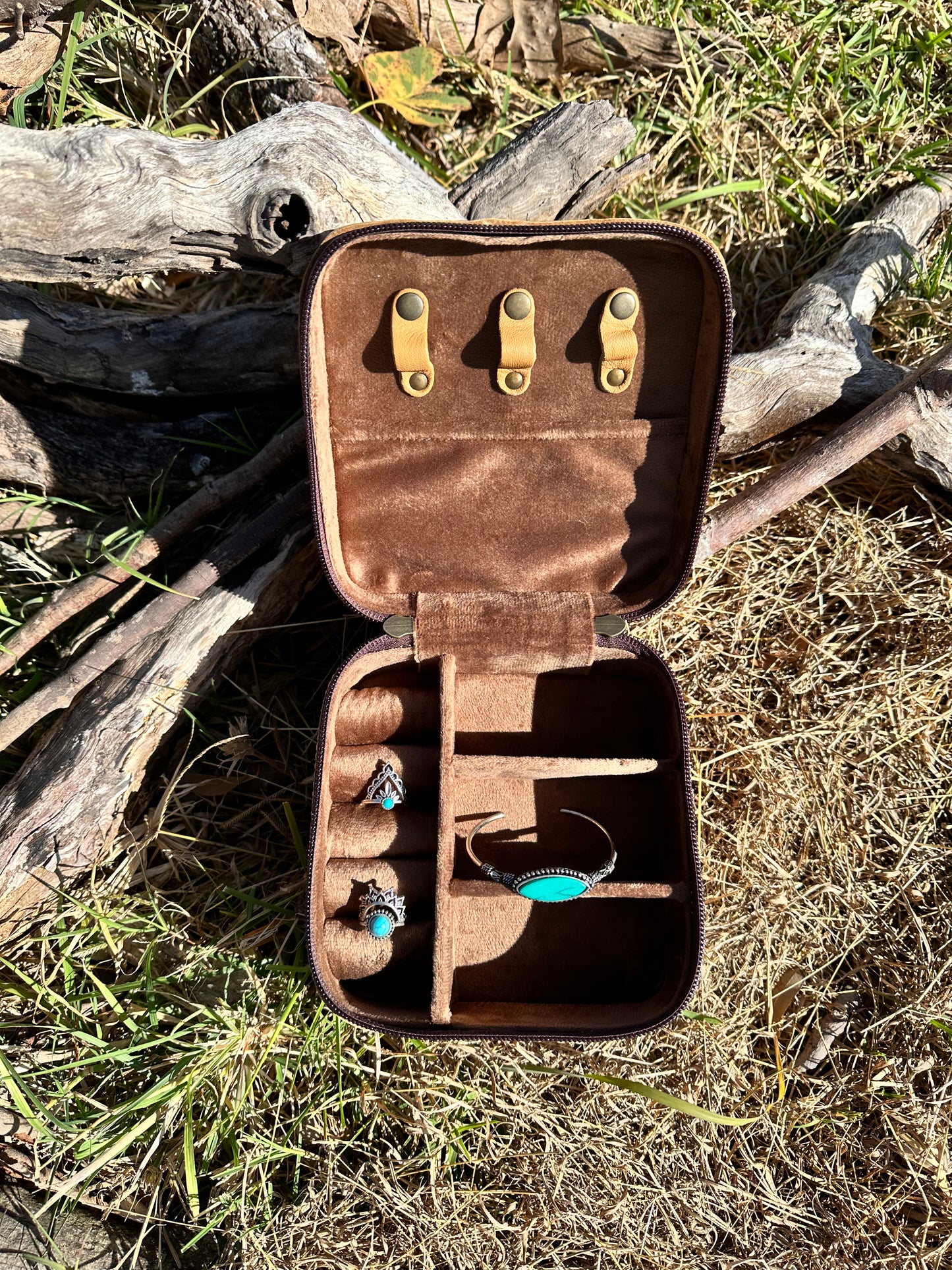 JALA - Hide & Leather Jewellery Case #3